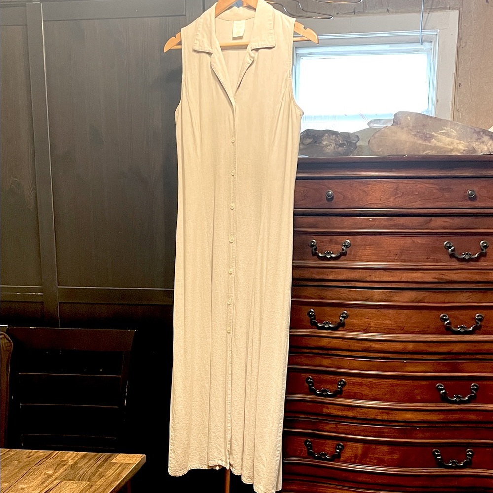 Sleeveless Collared Linen Midi Dress